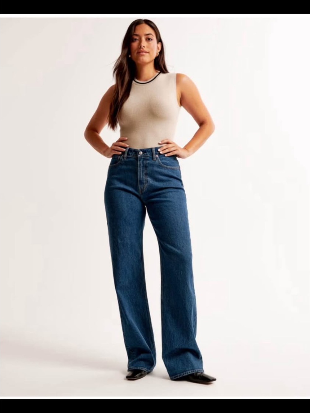 Abercrombie and Fitch High-Rise 90s Relaxed size 27 Women's Jeans curve love